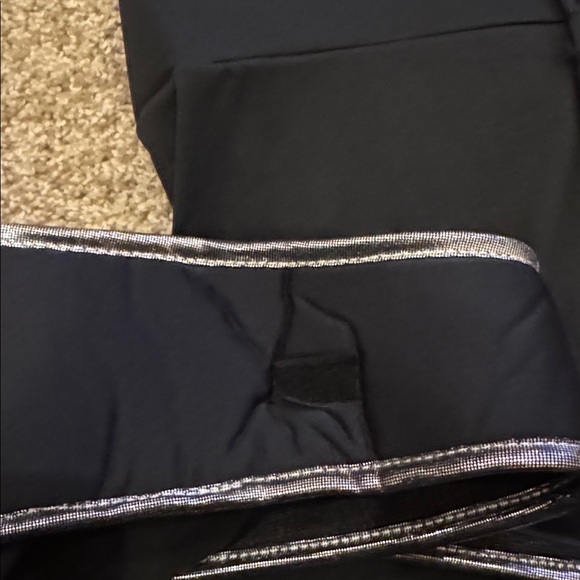 Black Ninja Costume with Red Emblem - Picture 5 of 5